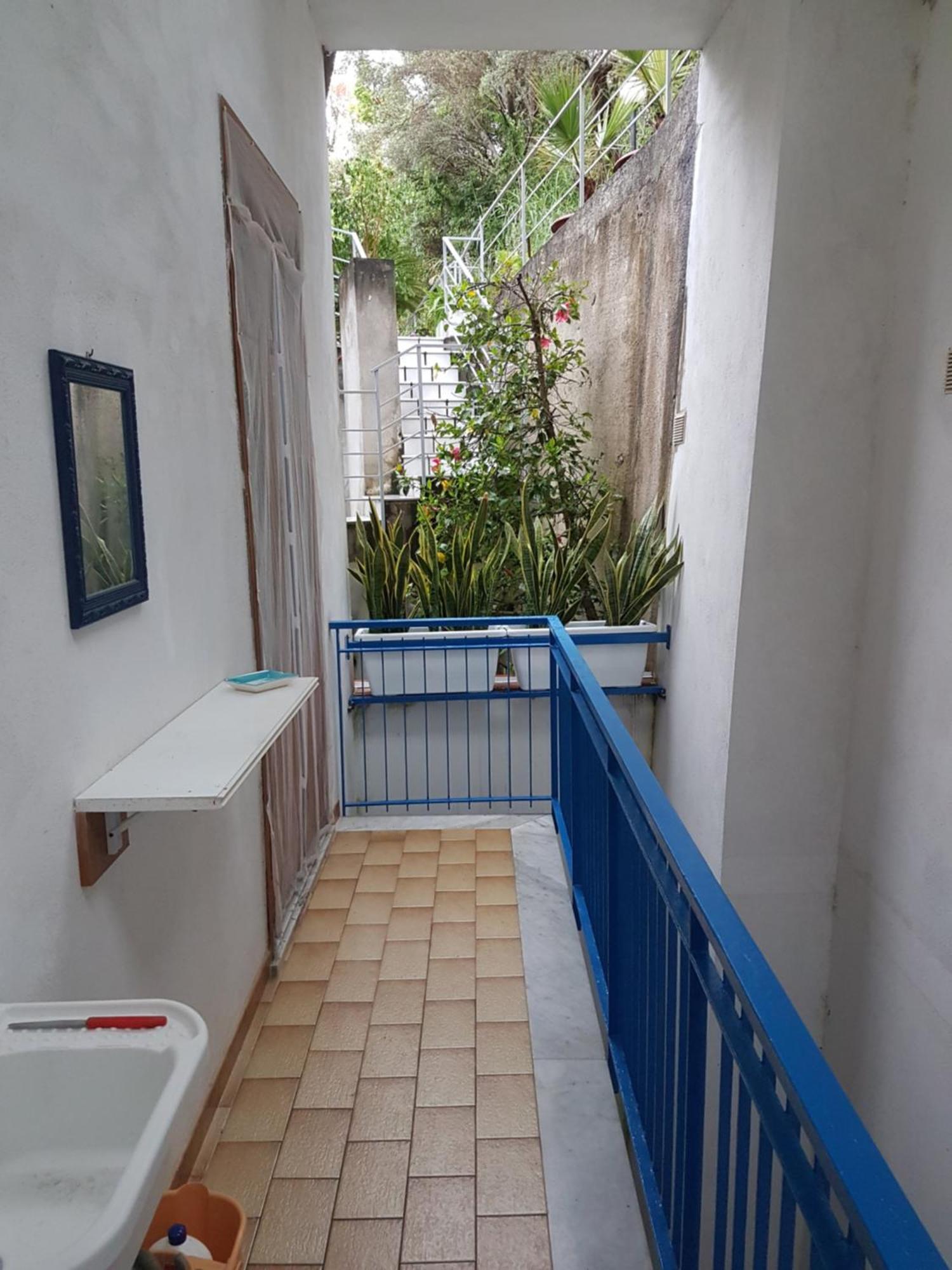 La Casa Di Aurelio Lägenhet Capo dʼOrlando Rum bild